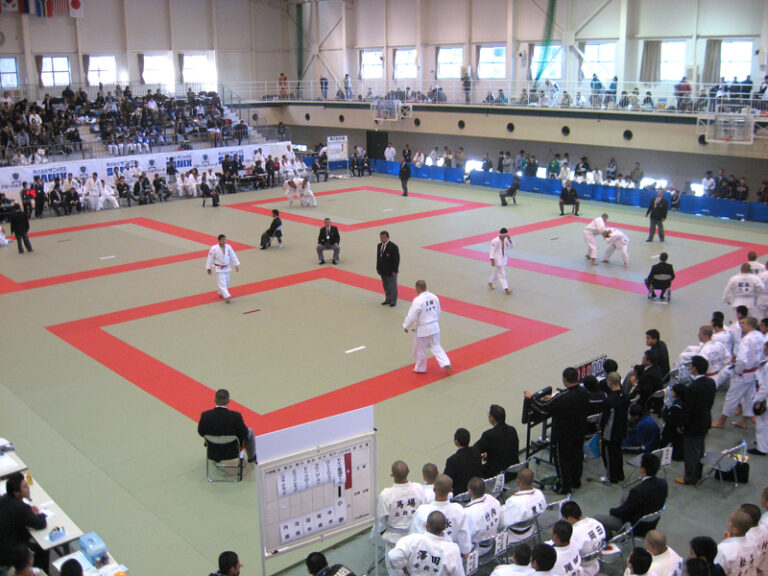 体育館 グローバルアリーナ